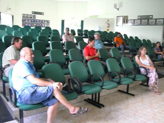 Funcionários de Santa Terezinha definem pauta de negociação coletiva de trabalho para 2015